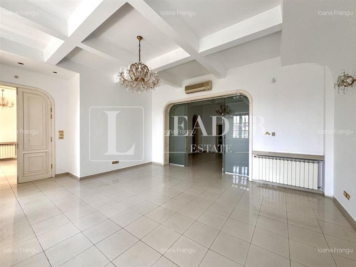 Casa de vanzare | Zona Marriott | Teren 650 mp - 30