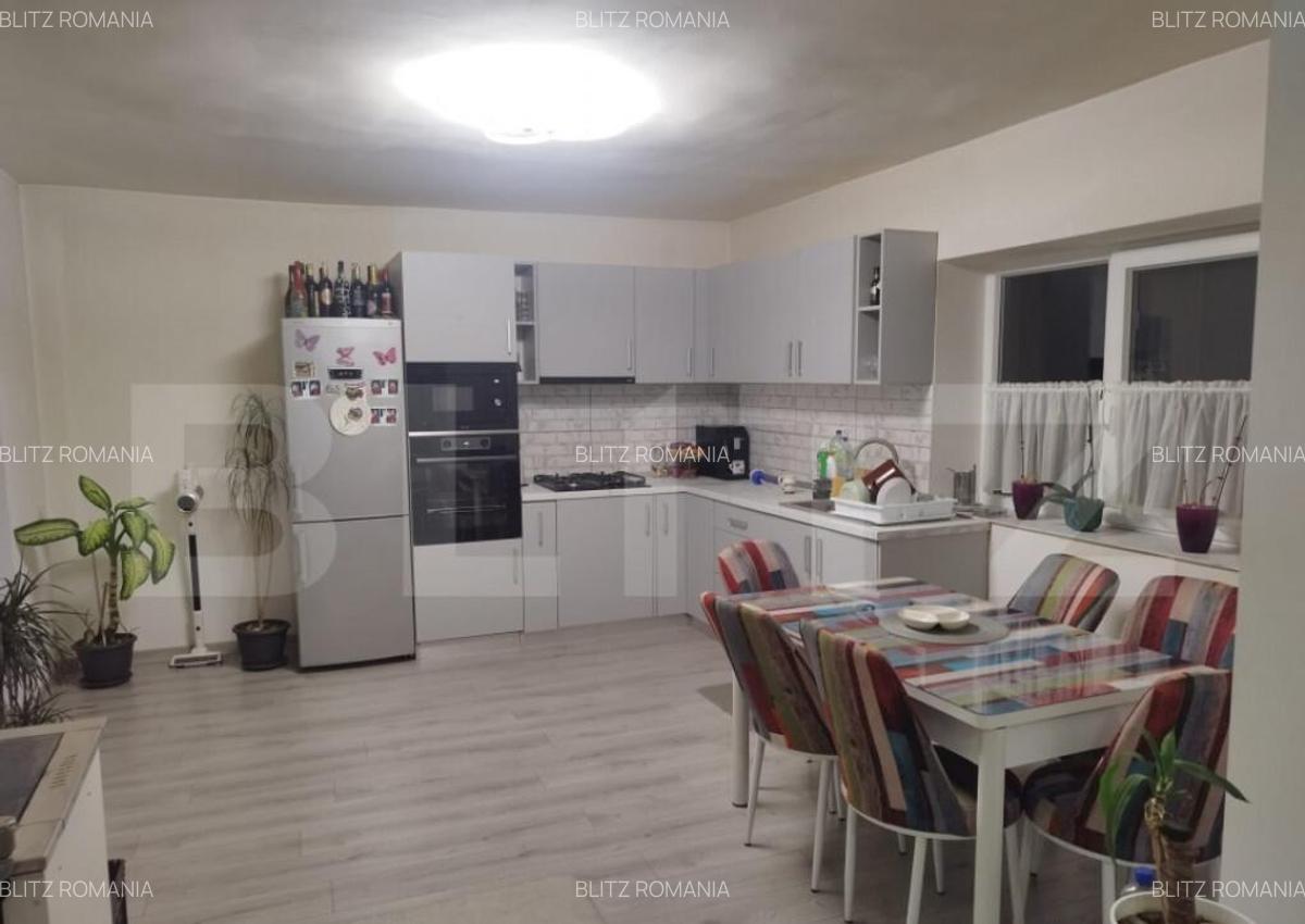 Casa cu 2 camere,baie, bucatarie,anexe.pivni?a teren 1000 - 3