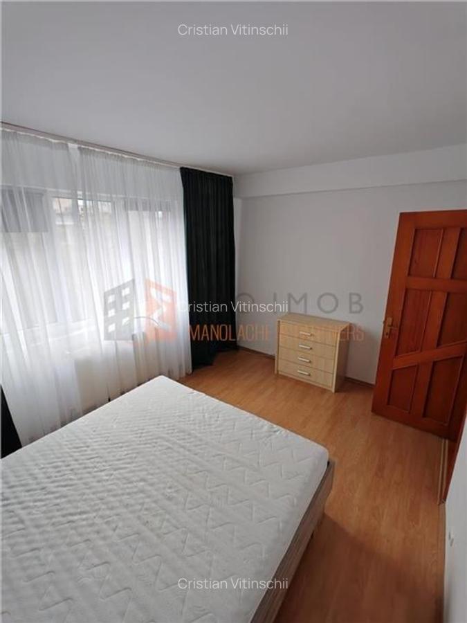 Apartament 3 camere cf 1 semidecomandat zona Micro 3 - 6
