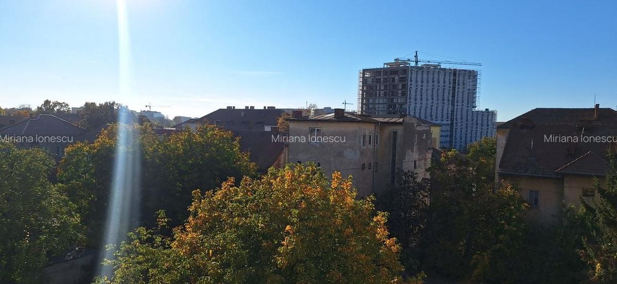 Apartament cu 2 camere - P-ta 700/Business Center - 20