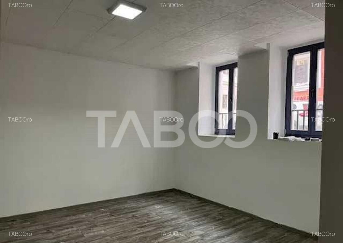 Spatiu ultracentral de inchiriat pretabil birouri sau magazi - 1