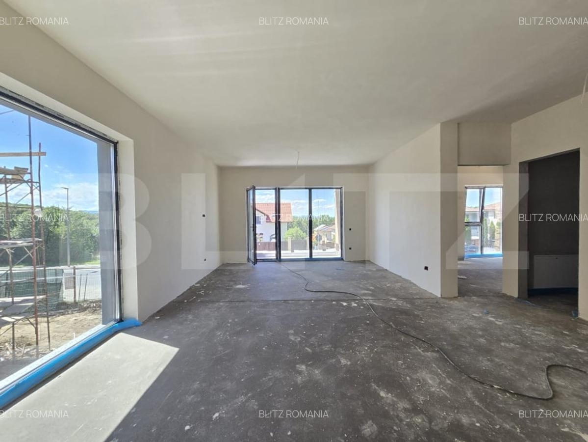 Duplex luminos la stadiul de semifinisat in Faget cu priveliste panoramica - 9