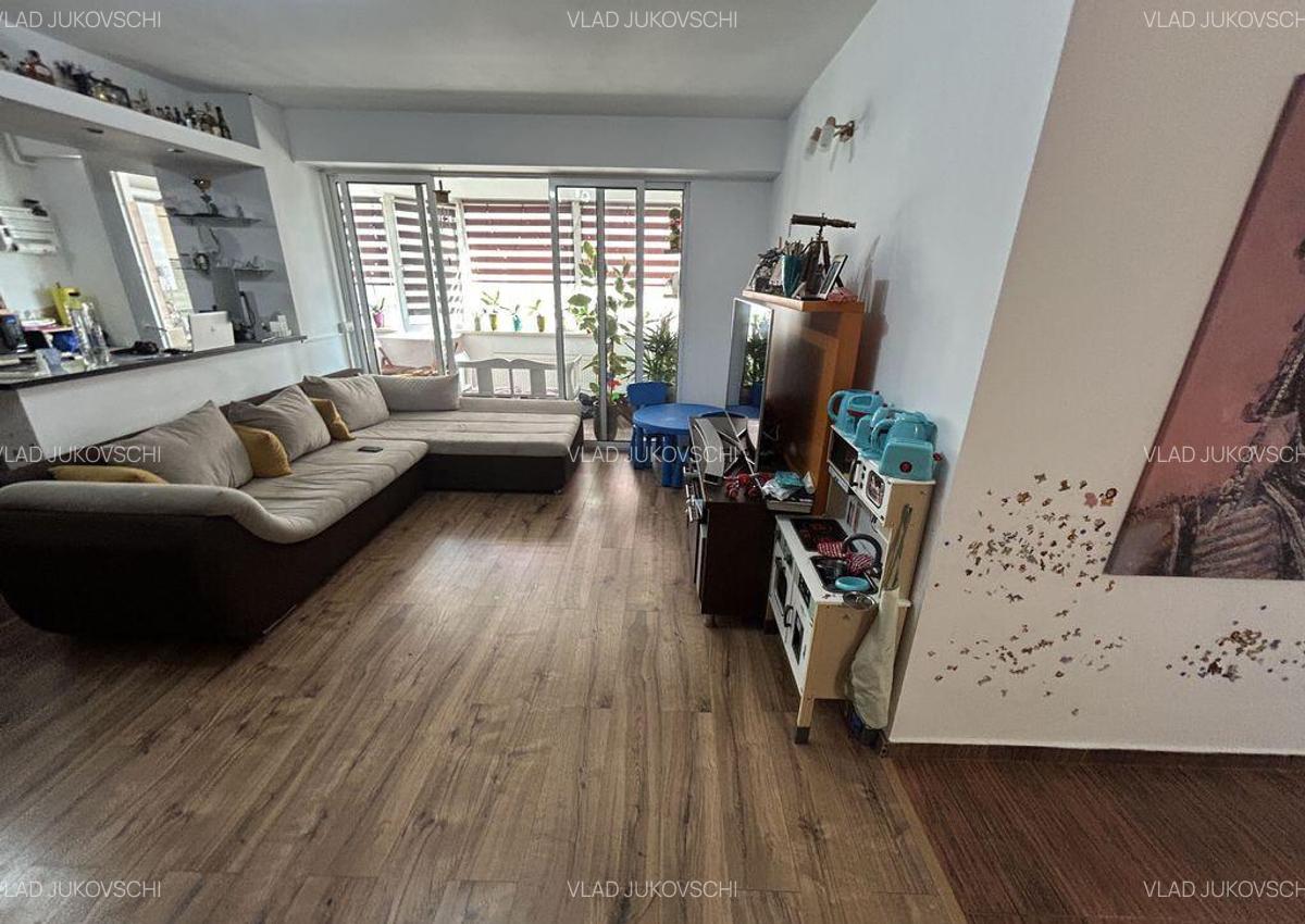 Apartament 3 camere Tomis Nord - 2