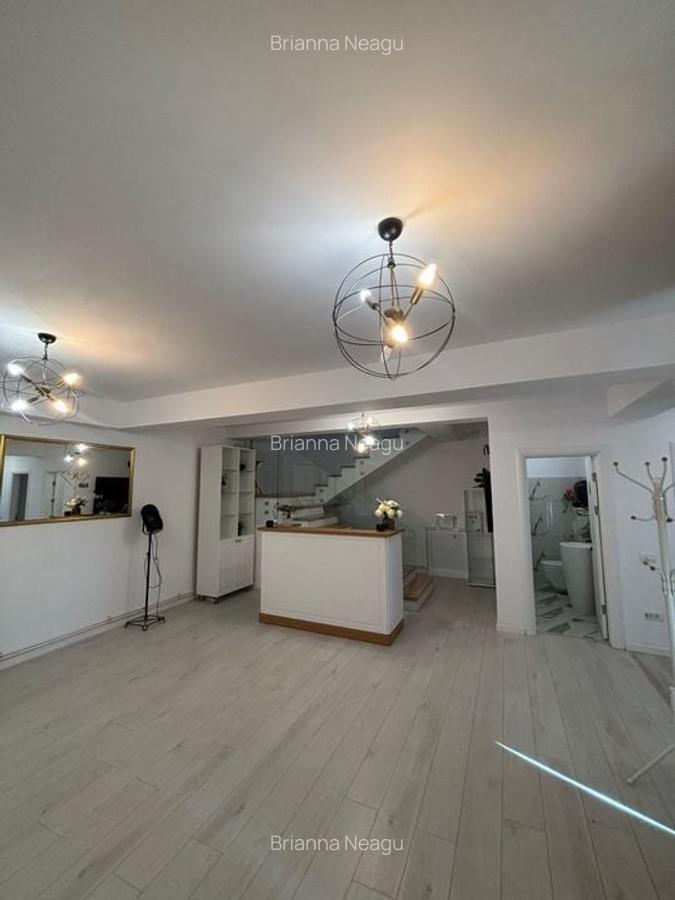 Vila de inchiriere, 6 camere // Zona Tei - 2