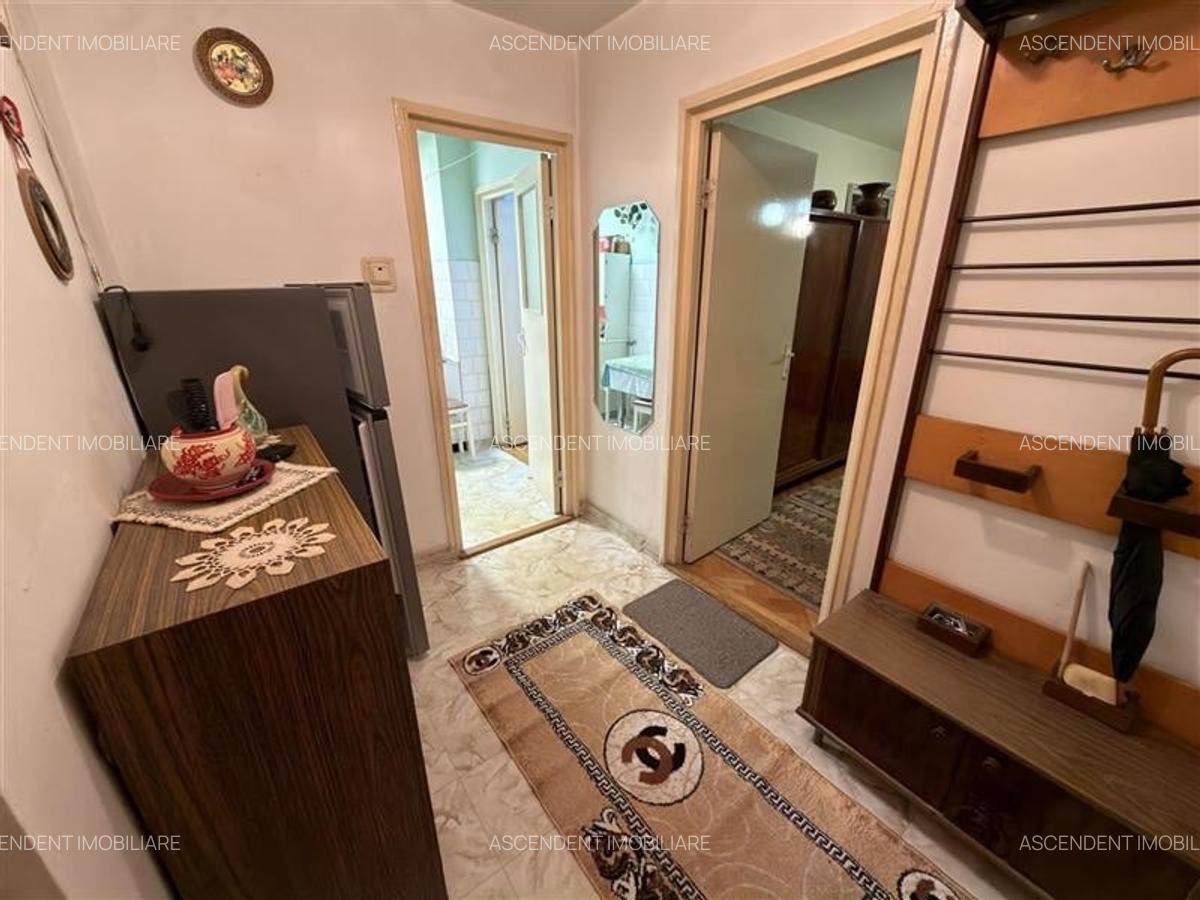 FILM&3D! Refugiu urban,decomandat, farmec autentic,balcon spatios,Dambu Petros,T - 11