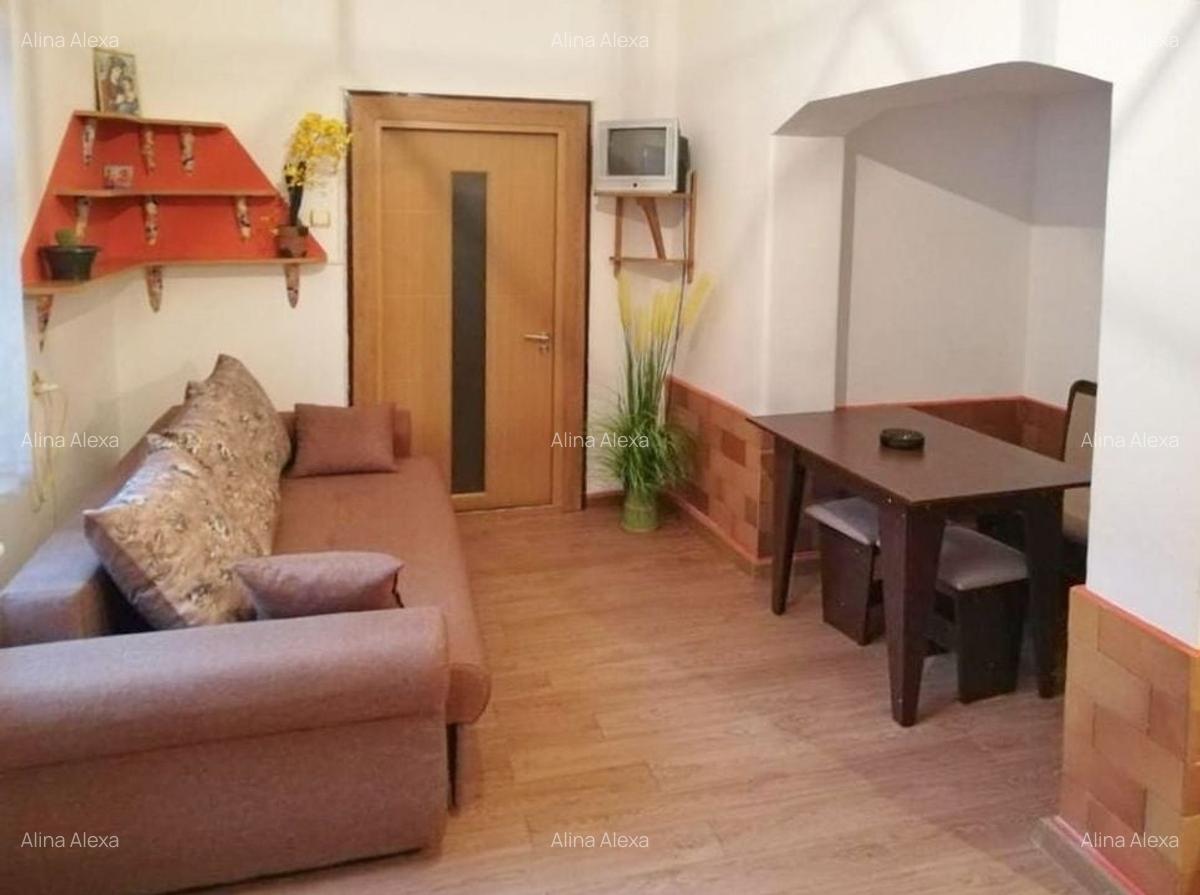 Apartament cu 4 camere semidecomandat, mobilat în Brașovul Vechi - 9