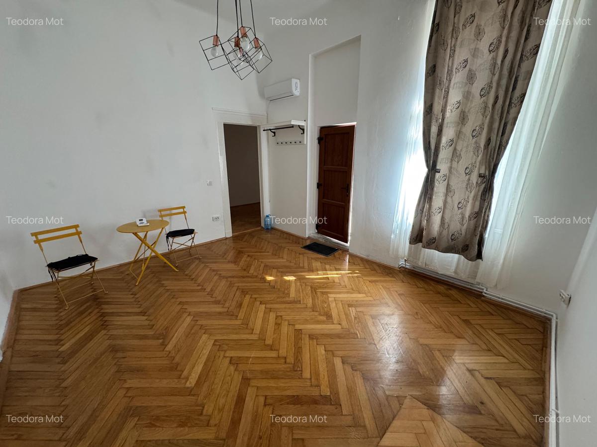 De vanzare apartament 2 camere Piata Unirii- 546 - 1