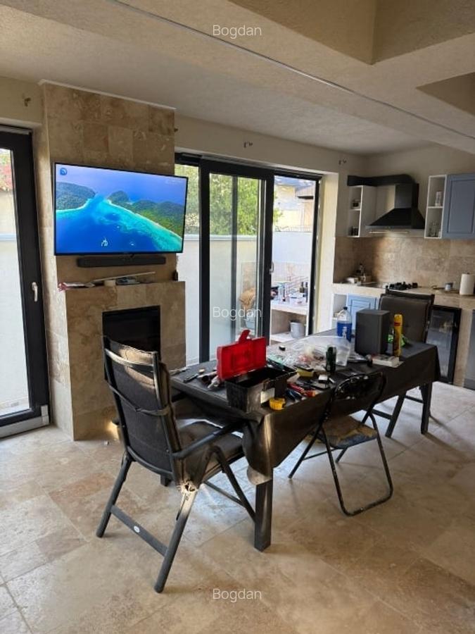 Vânzare casă  P+1+M - 9