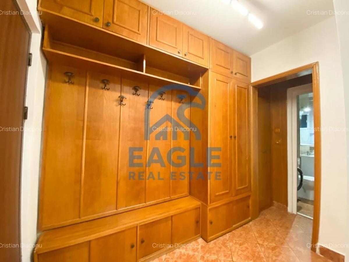 Piata Brotacei - 2 Camere decomandat Et. 1 cu balcon pe termen lung - 16