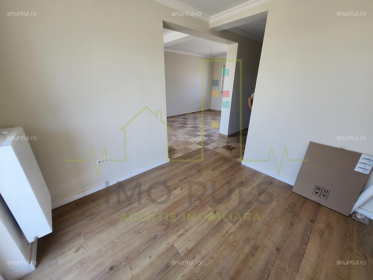Case insiruite sau apartamente cu gradina. Giroc langa DAF - 4