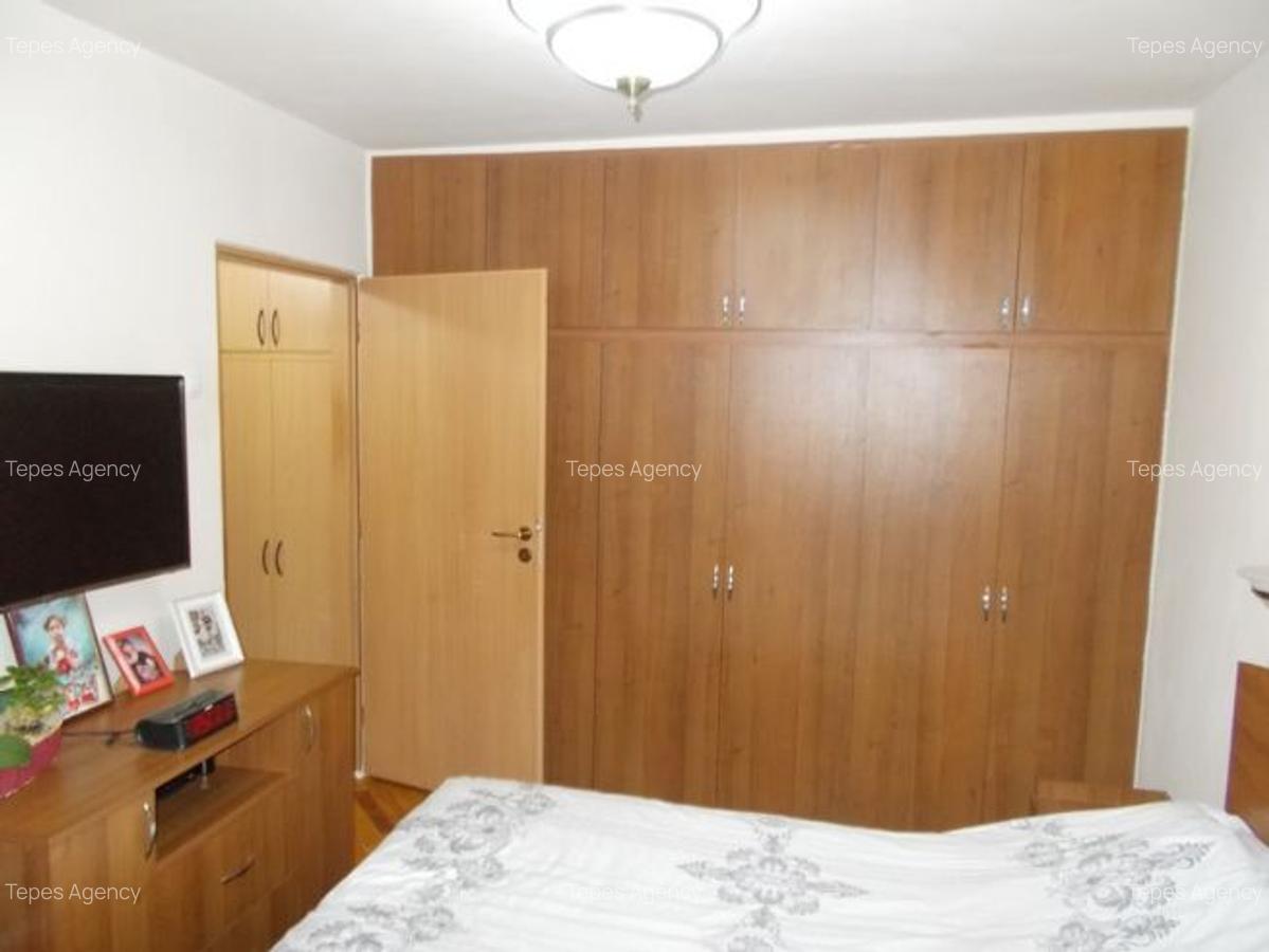 Apartament 3 camere decomandat, Timisoara, C. Martirilor, et. 4/acoperis, mobilat - 10
