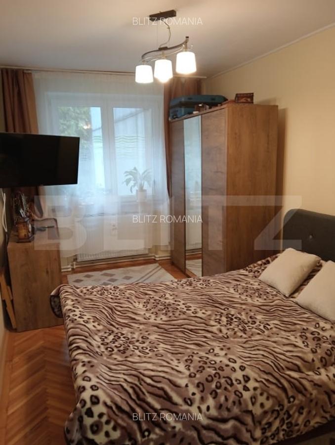 Apartament cu 3 camere, decomandate, etaj 1, bloc din caramida - 5