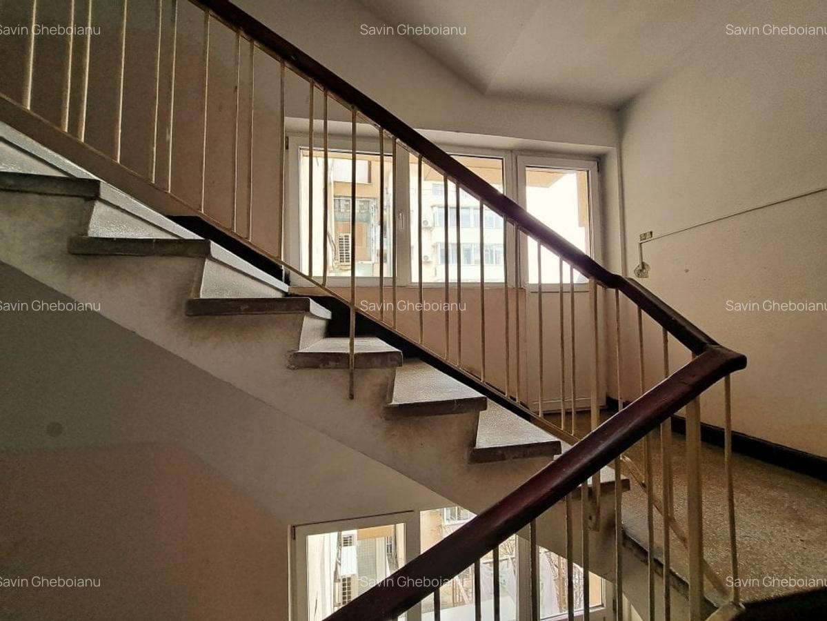 TWO-ROOM APARTMENT / 44 sqm / 6th FLOOR of nine / GARA DE NORD AREA - 7