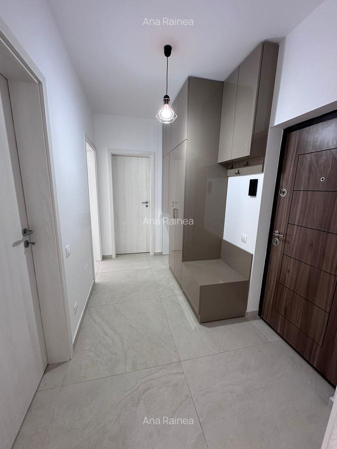 Apartament cu 2 camere, Decomandat, Metrou Berceni, Gata de mutare - 1