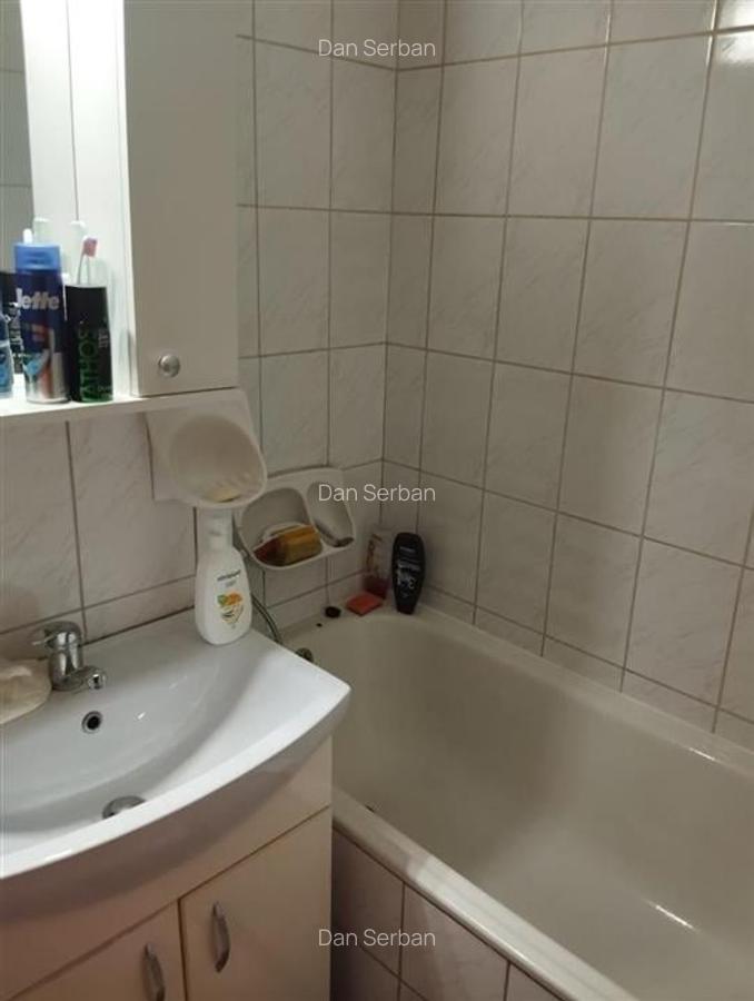 Apartament de doua camere , zona Centrul Civic - 12