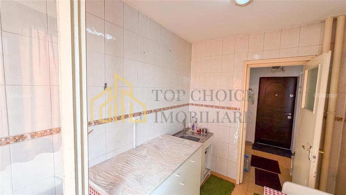 OPORTUNITATE OBOR STEFAN CEL MARE - 2 CAMERE, BLOC 1962, VEDERE STRADALA - 24