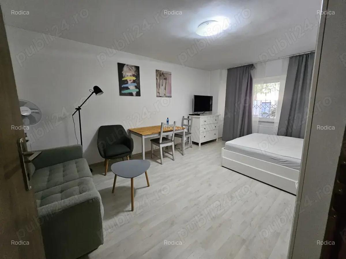 Garsoniera decomandata Aleea Tomesti metrou Aparatorii Patriei Berceni, Sector 4 - 8