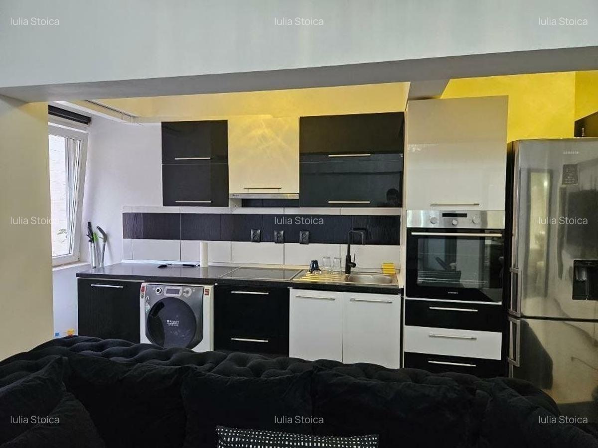 De vanzare Apartament 2 camere Lux Romana sect 1 - 4