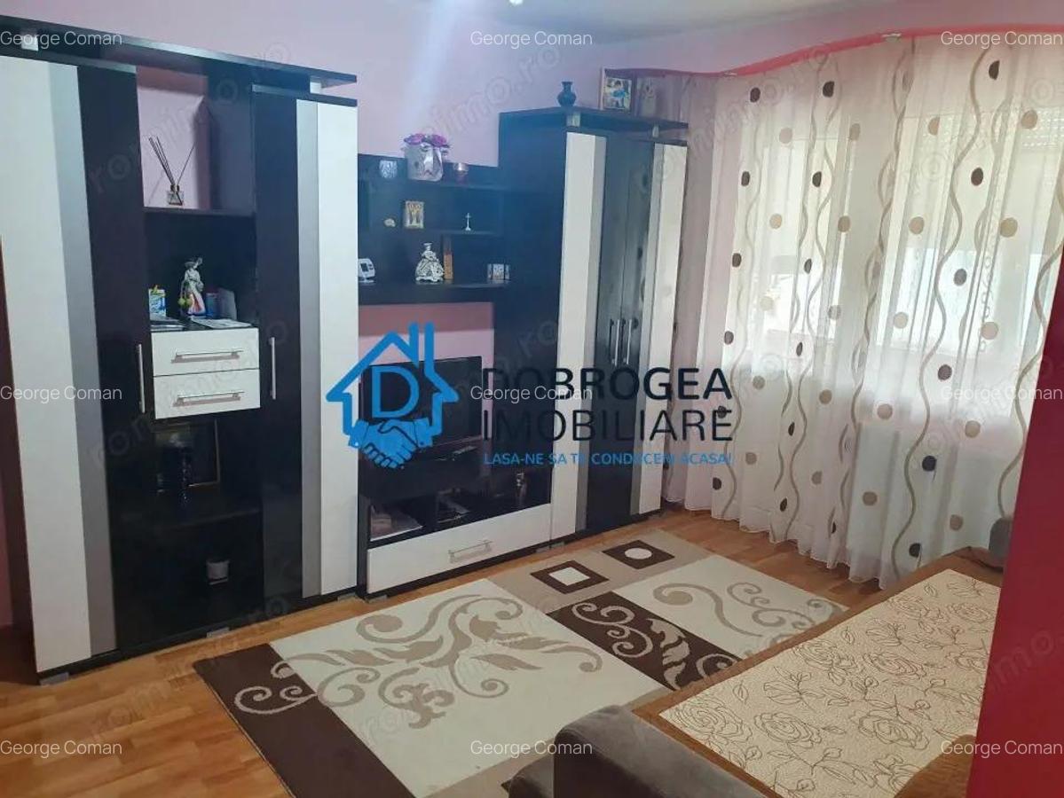 VEST- APARTAMENT 2 CAMERE ,CENTRALA GAZ - 1