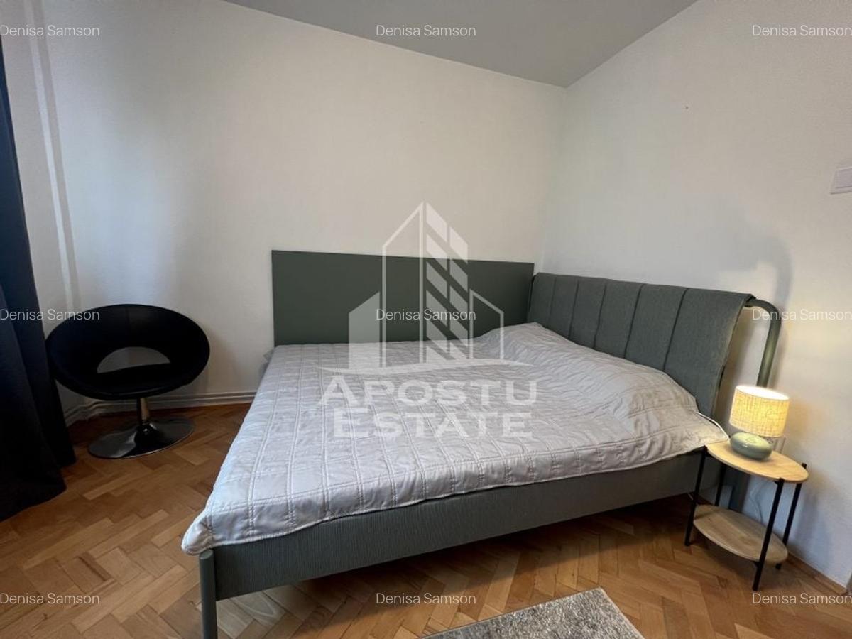Apartament cu 3 camere,centrala proprie,complet renovat ,zona centrala - 12