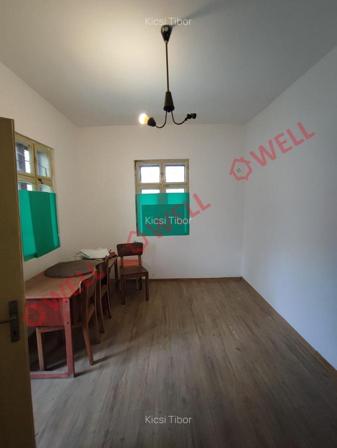 Casă cu 13 camere în Vâlcele - 10