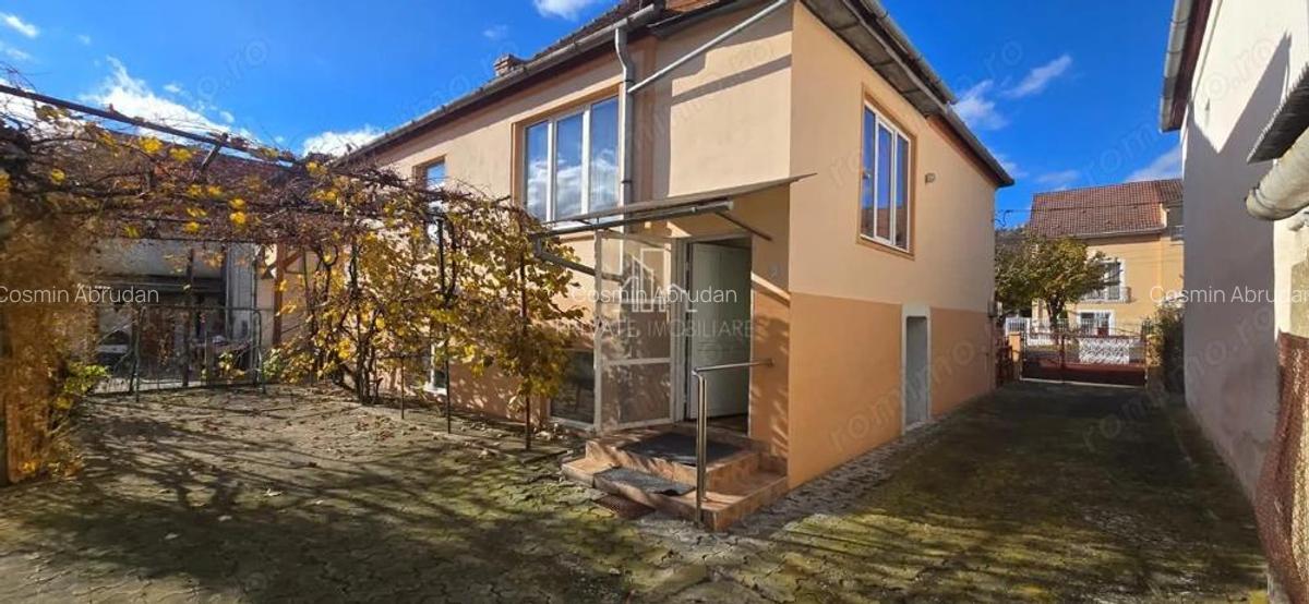 Casa de vanzare, zona centrala, Sighisoara - 1
