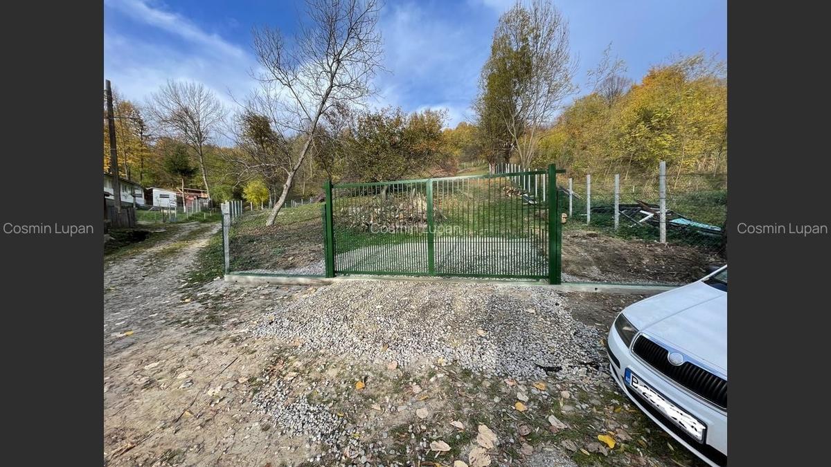 Vânzare teren Provita de Jos: 2301 mp, centru - 3