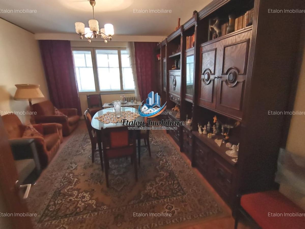 Apartament 4 camere (3decomandate+hol spatios) etaj 6 zona Maratei - 8