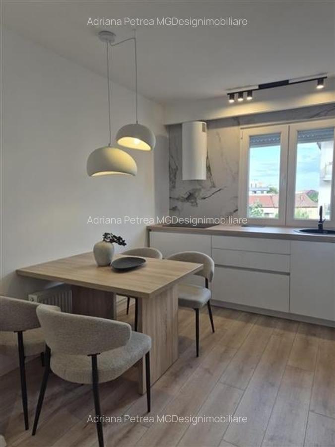 Apartament cu 3 camere semidecomandat, mobilat în Circumvalațiunii - 21