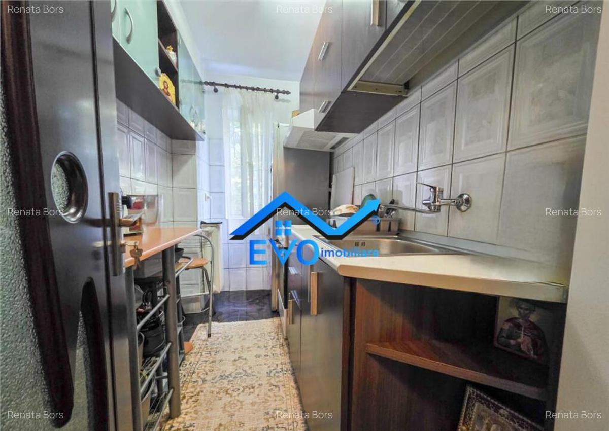 Apartament cu 2 camere , etaj intermediar , zona Podu Ros -I - 3