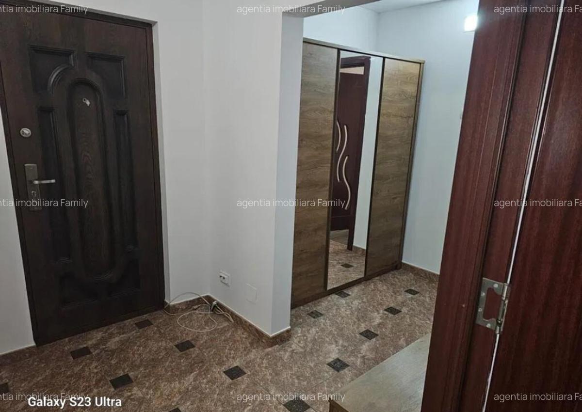 Apartament cu 3 Camere Decomandate-Parter-Zona Burdujeni-CuzaVoda 2 - 6
