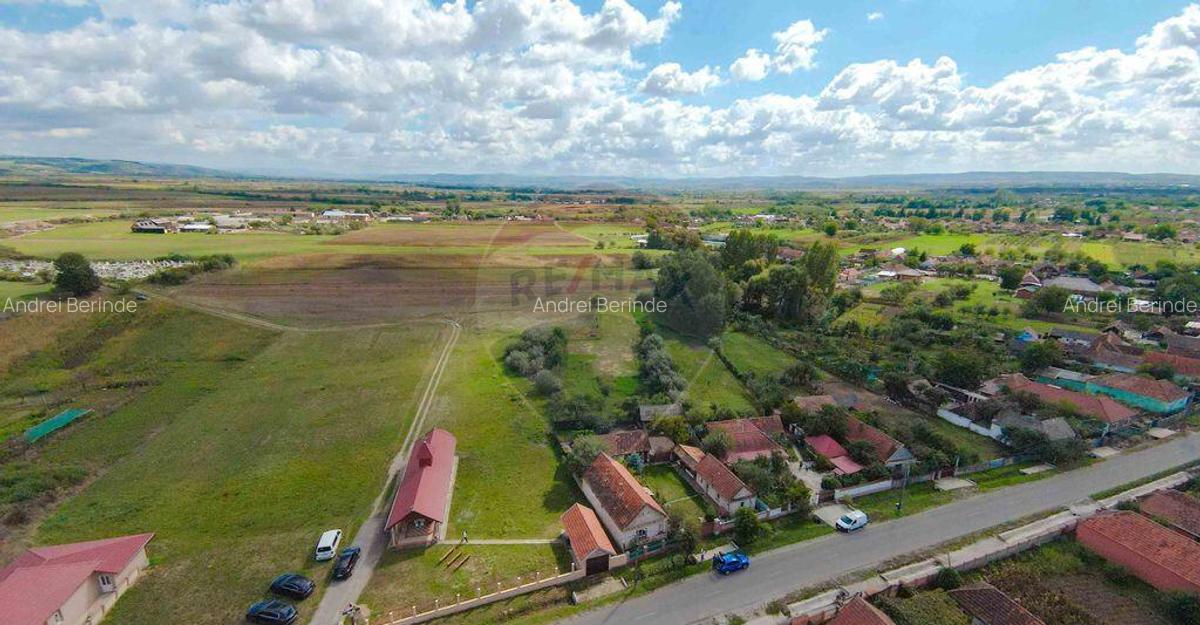 Casa cu 4 camere de vanzare ?i teren 4063 mp, in Ineu... - 11