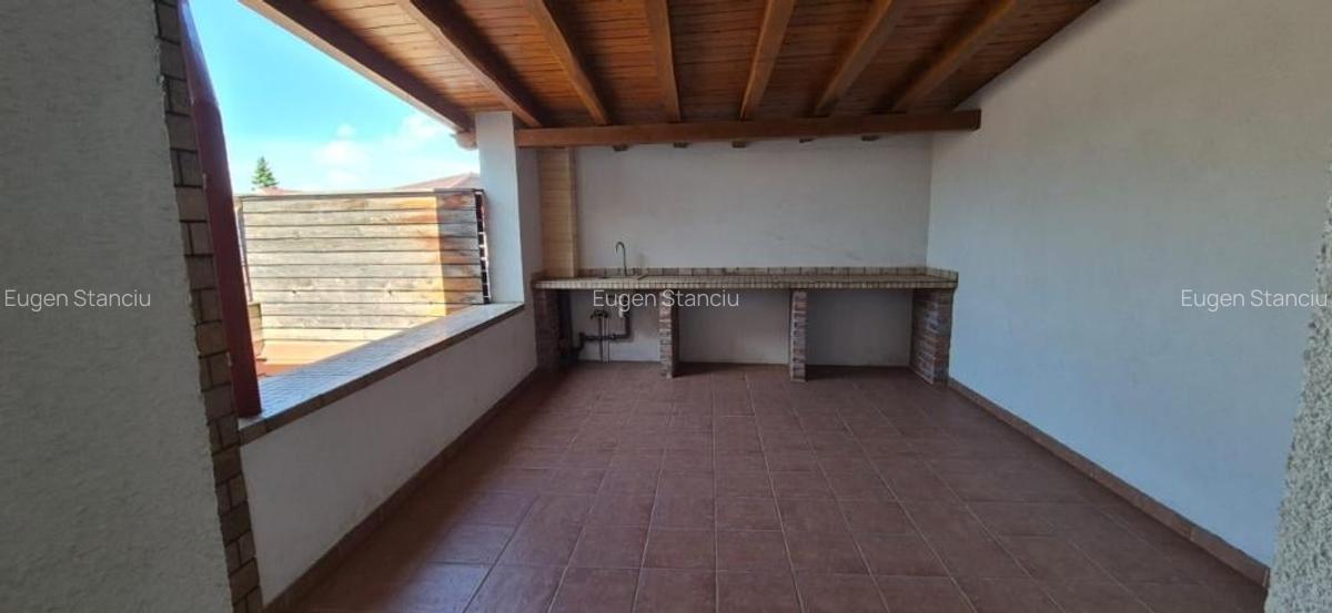Casa de Vanzare Strada Ofrandei - 14