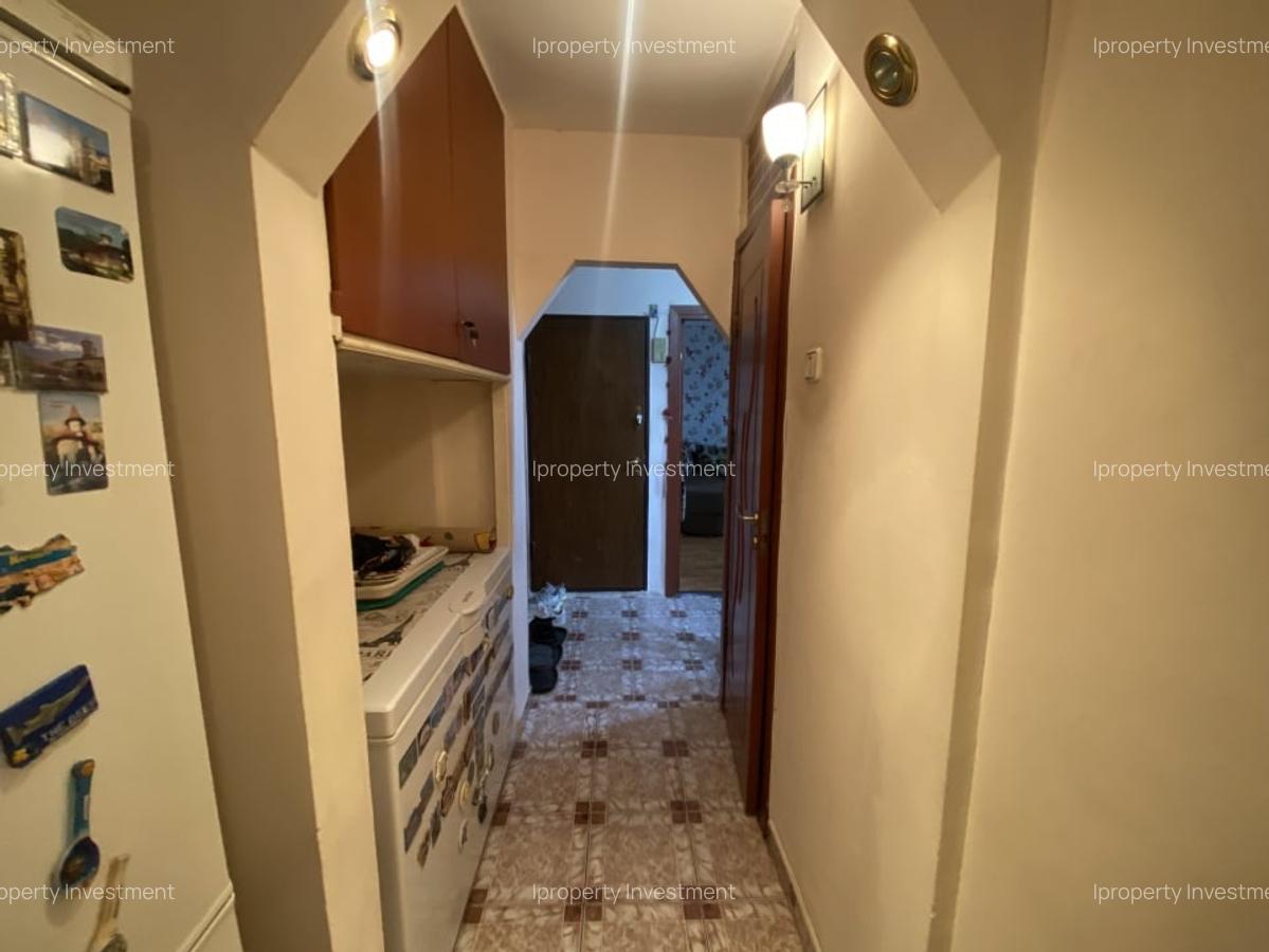 3 camere | Titan | Metrou 1 decembrie | balcon | 70 mp | 1981 - 12