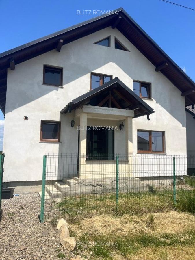 Casa individuala 200 mp, teren 600 mp, Radauti - 2