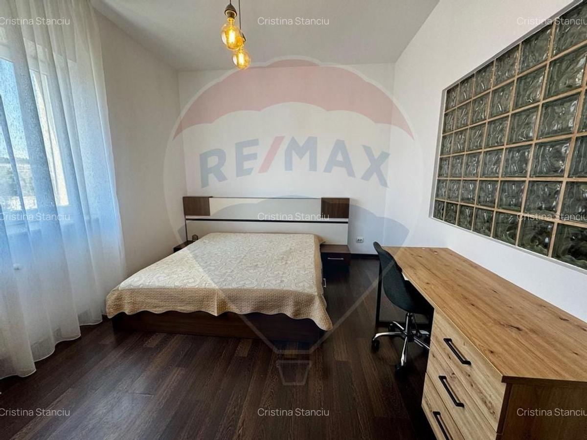 Apartament cu 2 camere semidecomandat, mobilat în Central - 4