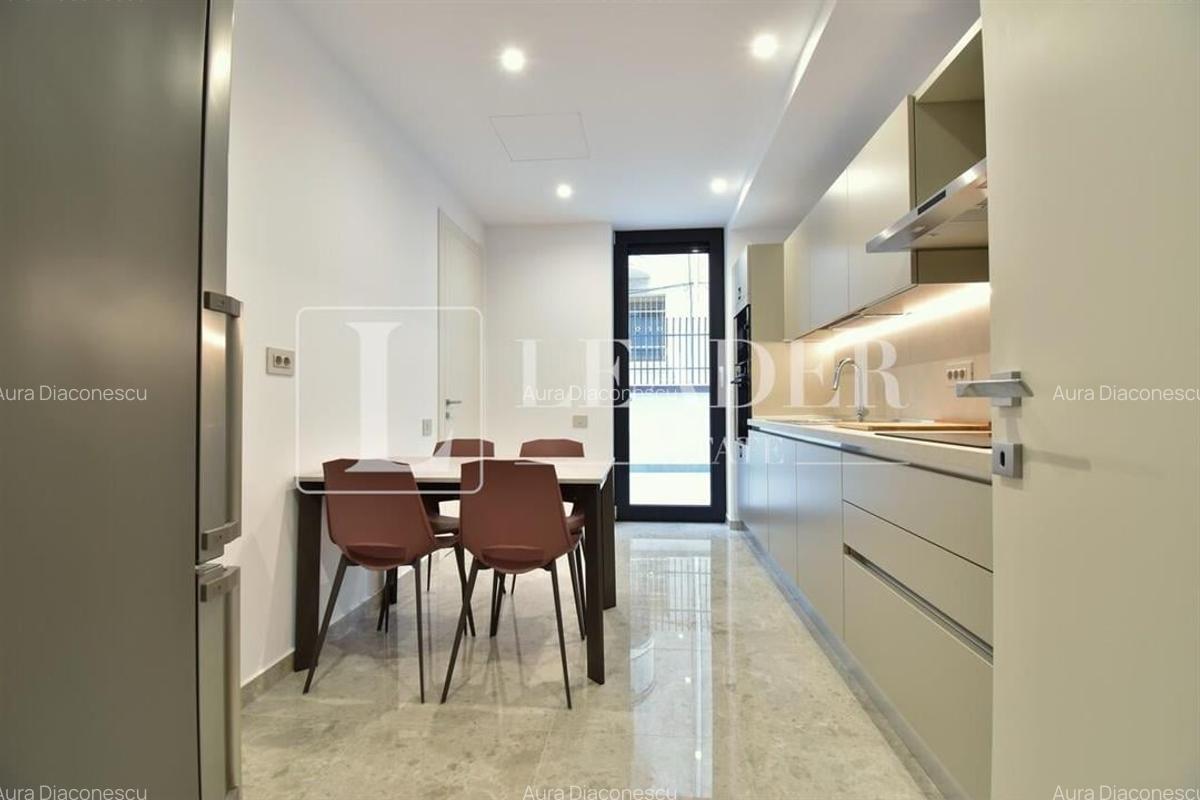 Apartament cu 3 camere decomandat în Primăverii - 16