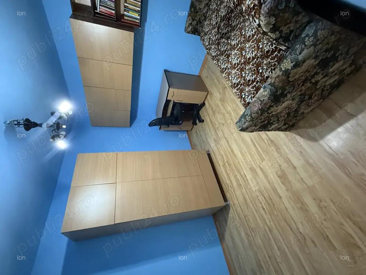 Proprietar, vand apartament 2 camere Re?i?a - 6