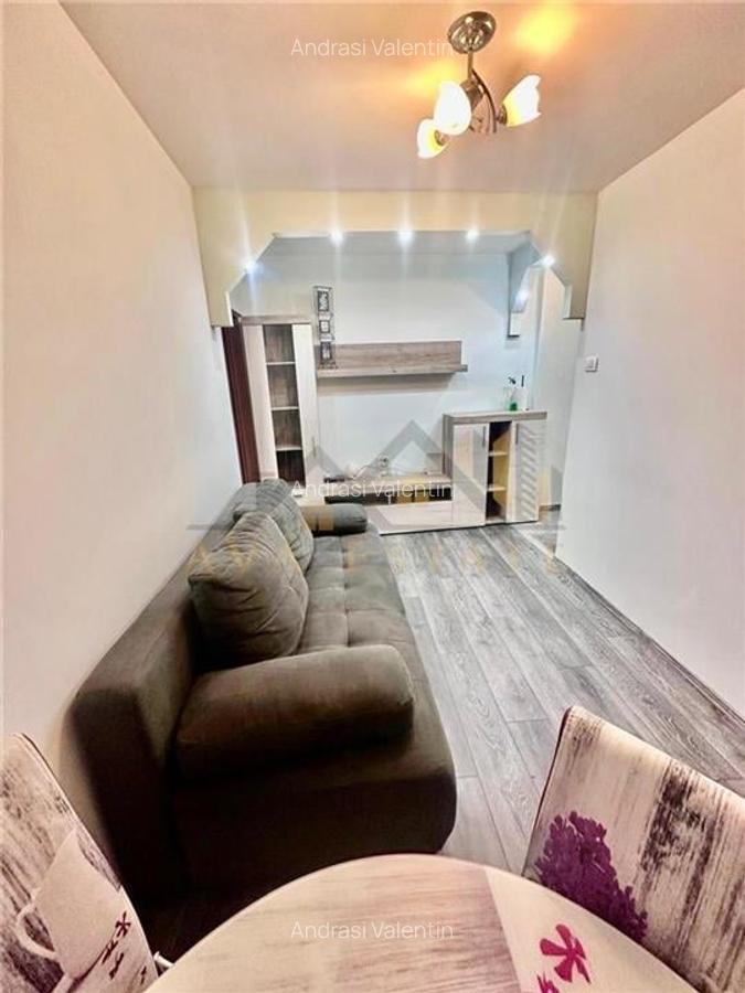 Apartament 2 camere, Et.2, 30 mp -  Zona Sagului - 1