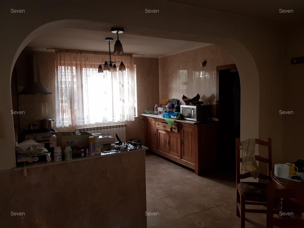 Vila S+P+E+M - zona Km. 5 - 450.000 euro(Cod E7) - 10