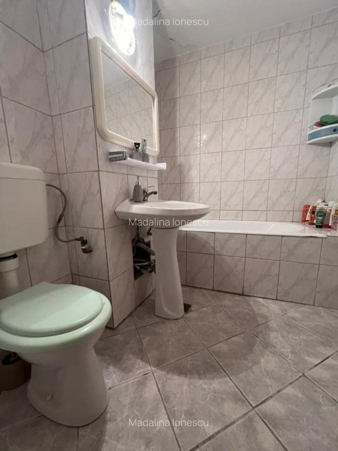 Apartament 3 camere de vanzare - Faleza Nord - 2