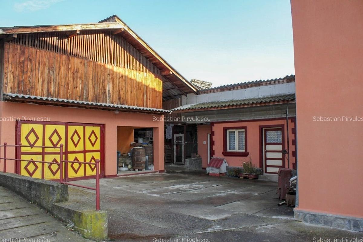 Casă spațioasă aproape de Sinaia, natură cât vezi cu ochii, liniște si aer curat - 3
