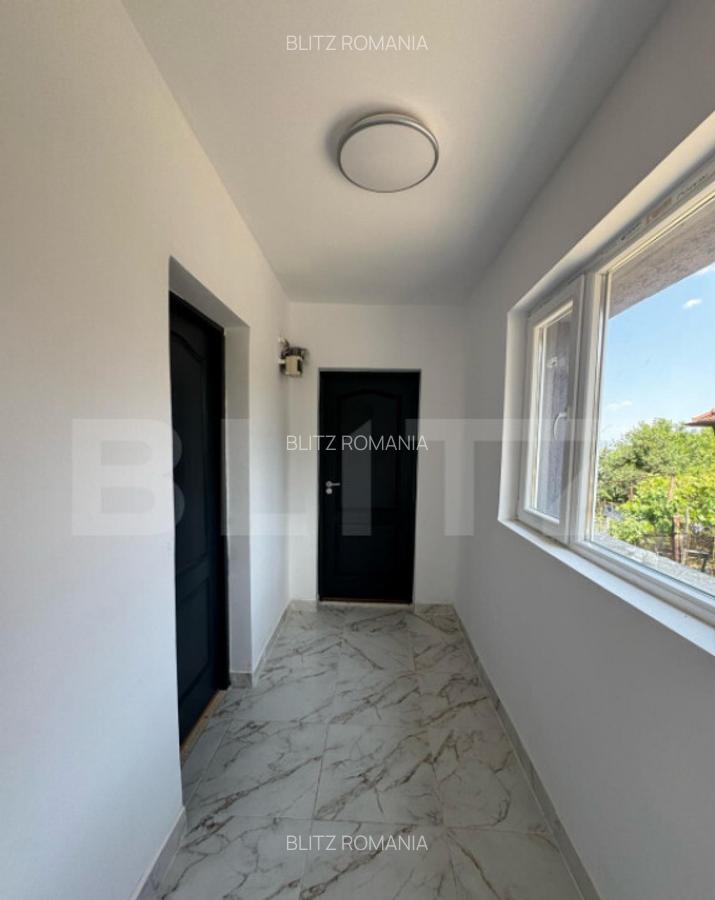 Casa cu 2 camere si cu o superba priveliste spre Castelul Co - 13