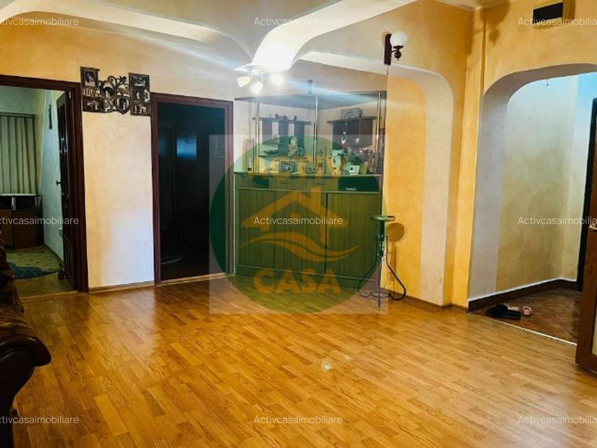 Apartament 3 camere, etaj 3 - 6