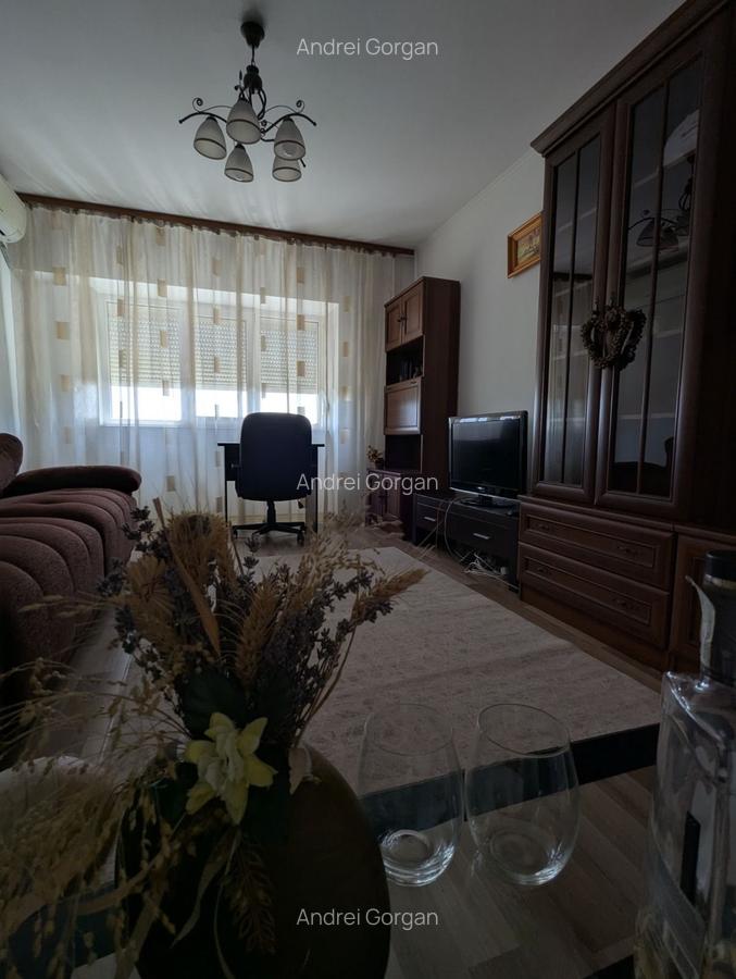 Apartament 3 camere Bld Independentei - 1