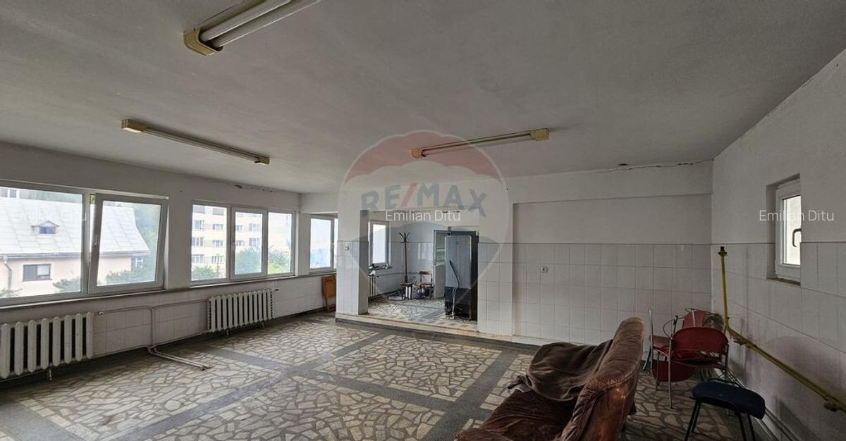 Complex comercial de 340mp in zona Obcini-Suceava - 18