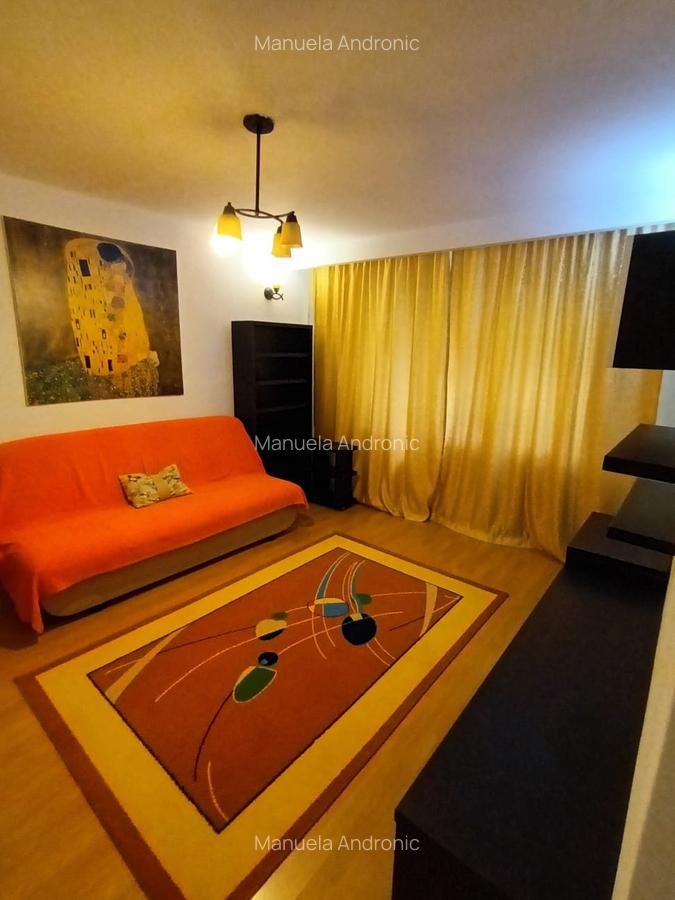Doua camere,etaj 1 Pacurari-Alpha Bank,liber - 11