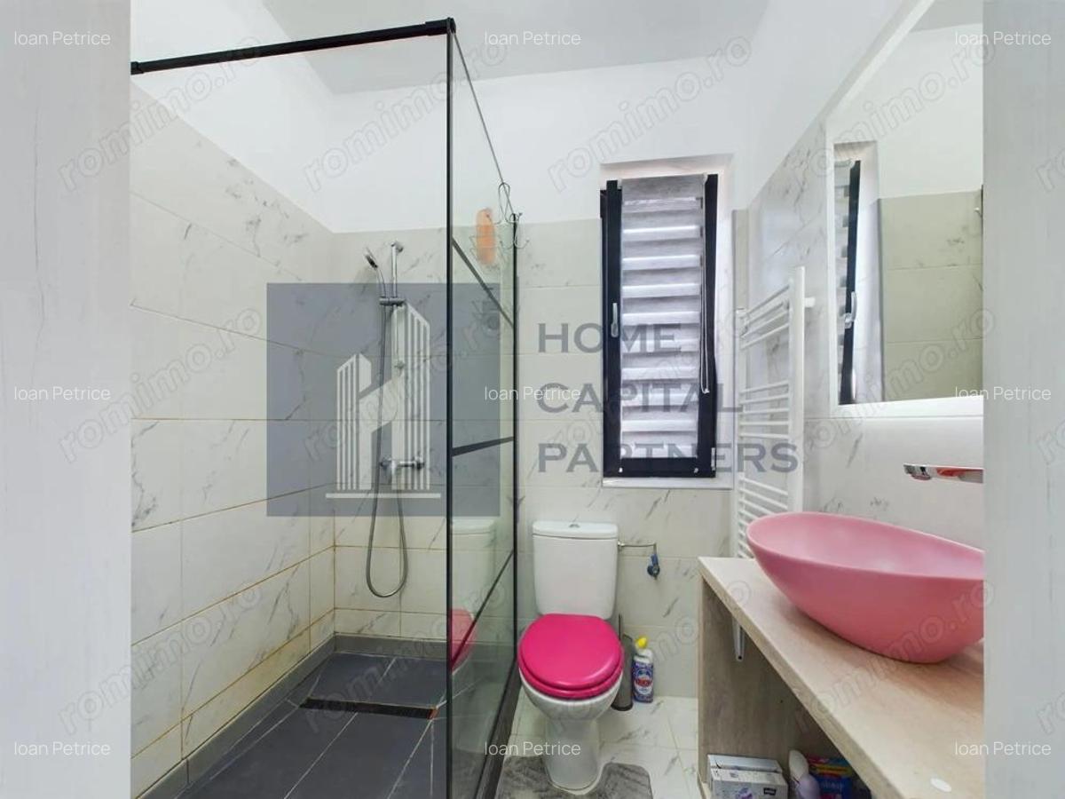 Casa de vanzare | Ulmi | 4 camere - 12