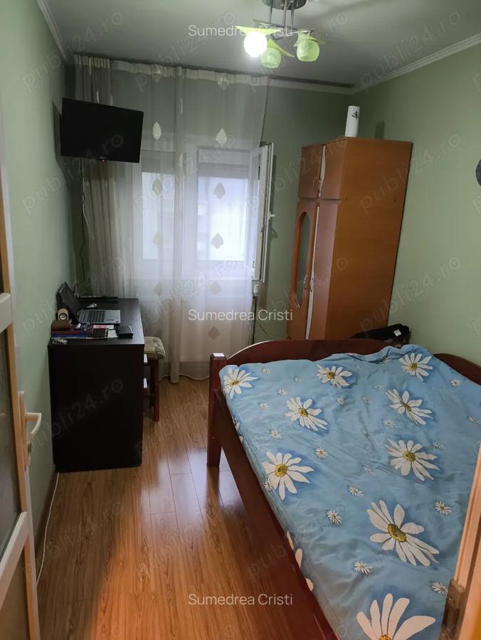 Apartament de vanzare cu 3 camere- Campina, zona centrala - 4
