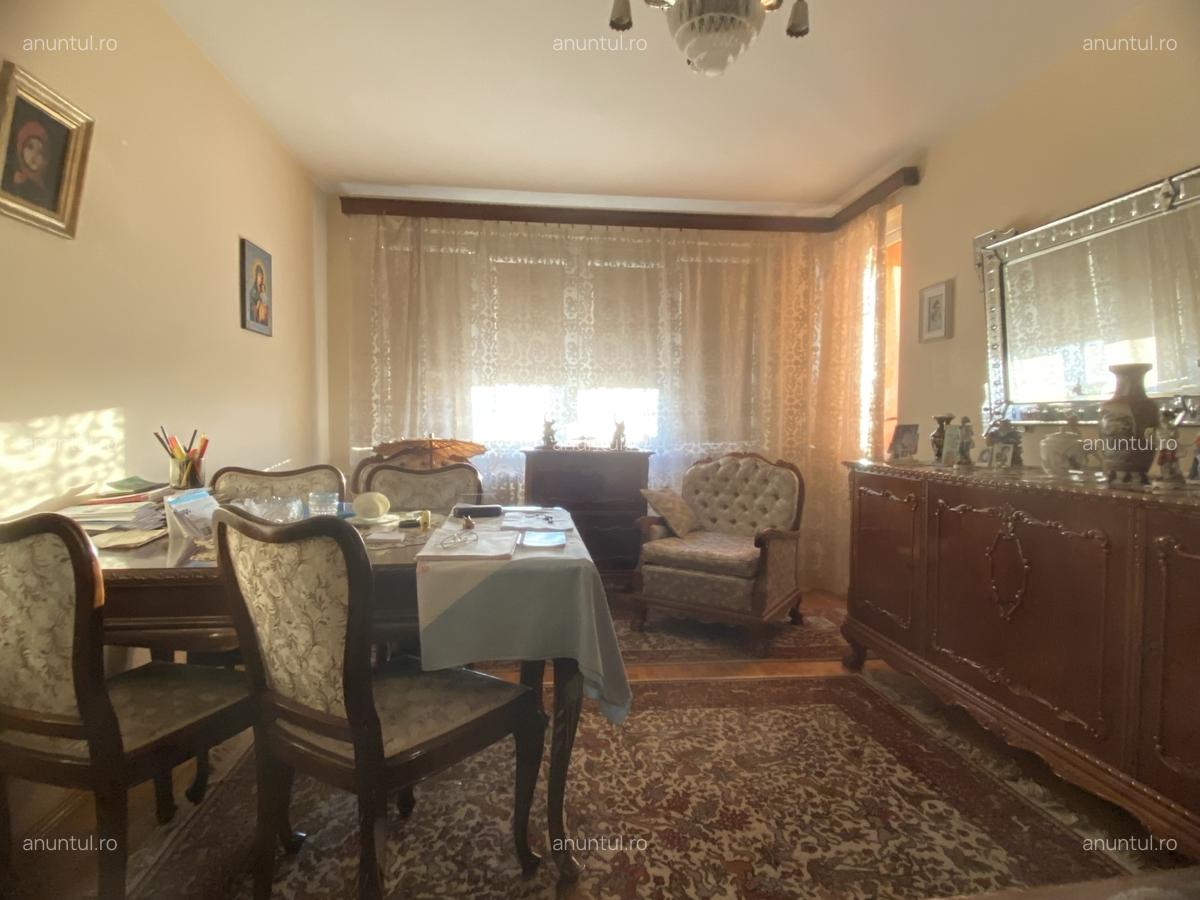 Teiul Doamnei - 3